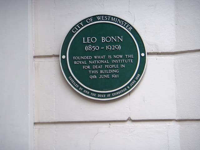 Leo Bonn green plaque
