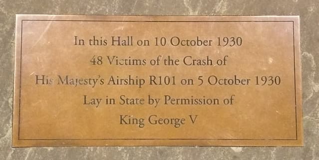 Victims of the crash of His Majesty's Airship R101 bronze plaque