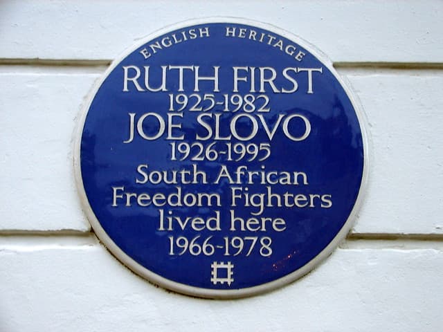 Joe Slovo and Ruth First blue plaque