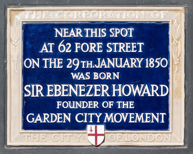 Ebenezer Howard blue plaque
