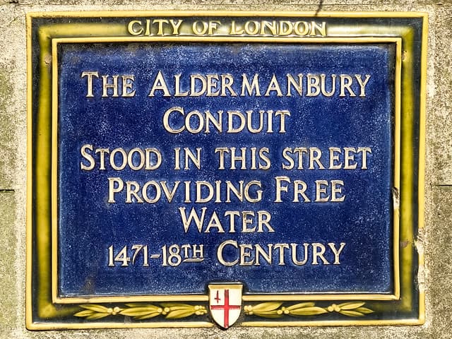 Aldermanbury Conduit and Alder Manbury blue plaque