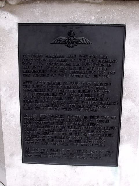 Hugh Dowding bronze plaque