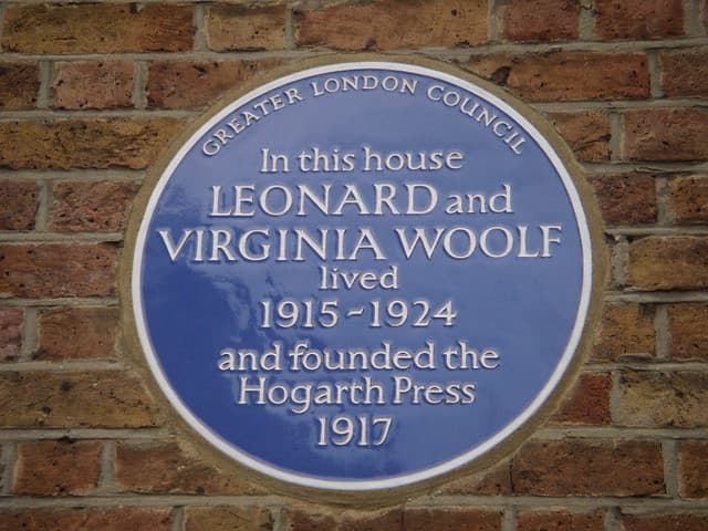 Virginia Woolf, Leonard Woolf, and Hogarth Press blue plaque