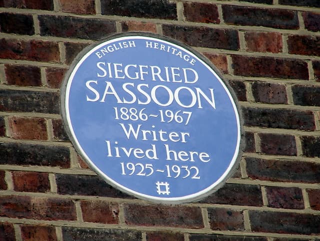Siegfried Sassoon blue plaque