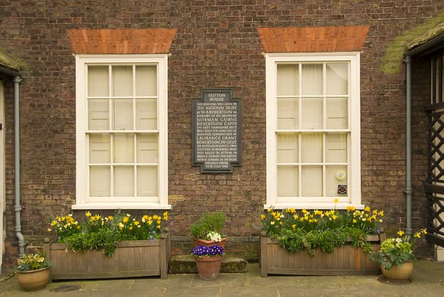 Sutton House black plaque