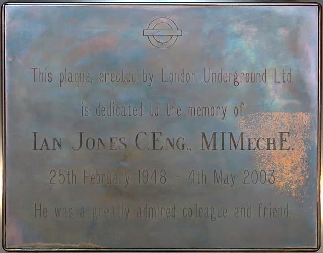 Ian Jones bronze plaque