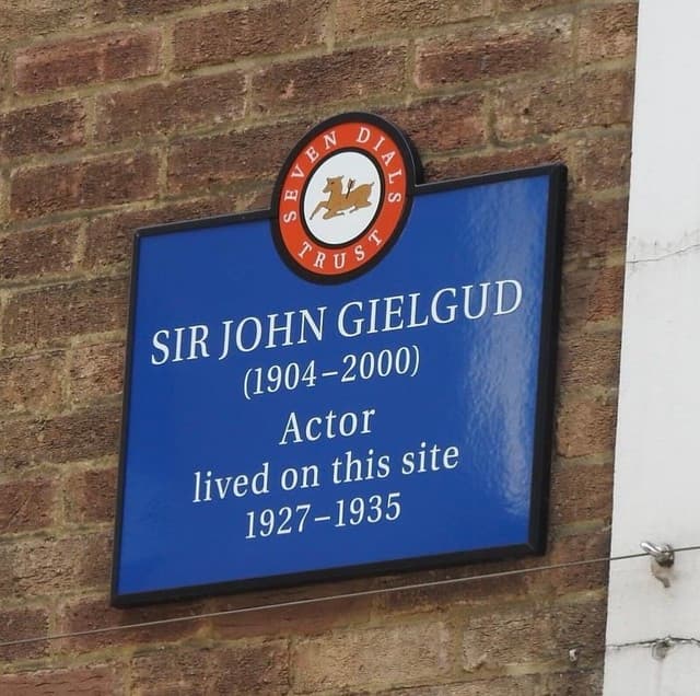 John Gielgud blue plaque