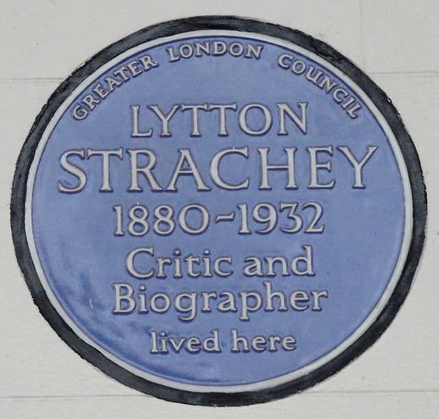 Lytton Strachey blue plaque