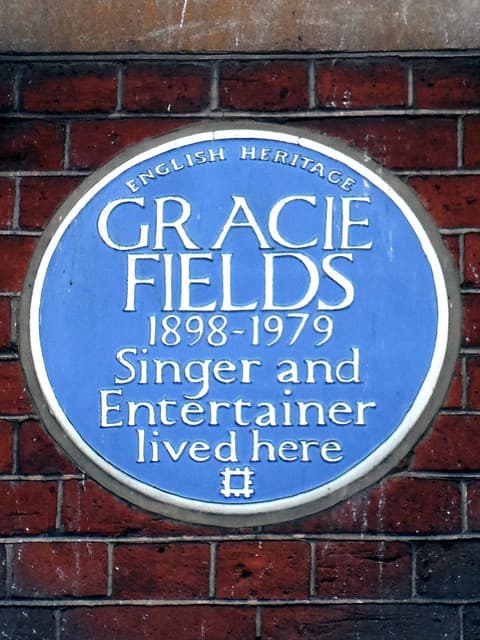 Gracie Fields blue plaque