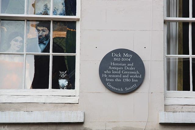 Dick Moy grey plaque
